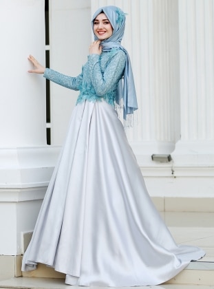 Fesyen Jubah Muslimah