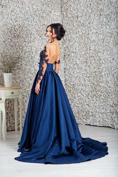 princess wedding dress blue. jpg 1